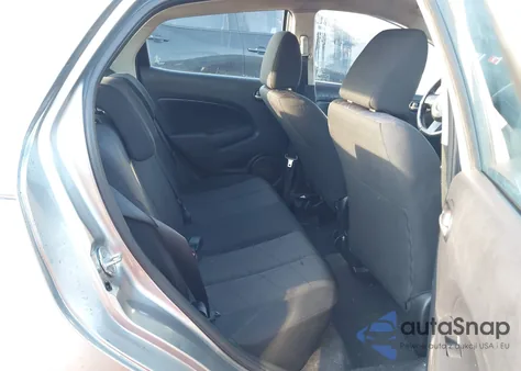 2011 Mazda Mazda2 Sport z USA, uszkodzony, nr VIN JM1DE1HZ3B0130059